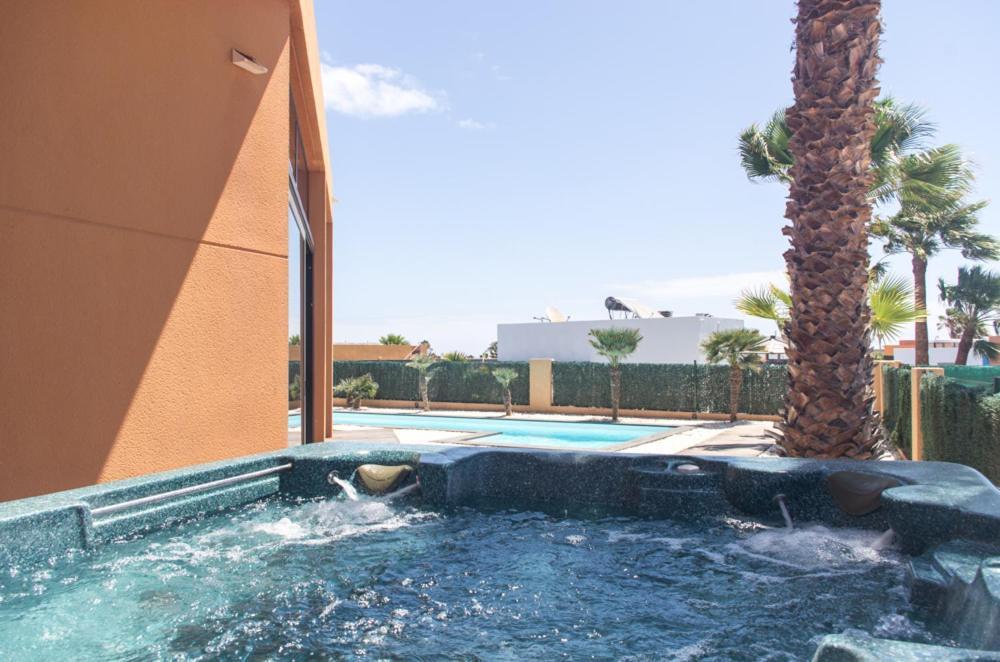 Villa La Marosca - Jacuzzi, Private Pool, 3 Bedrooms Caleta De Fuste Εξωτερικό φωτογραφία